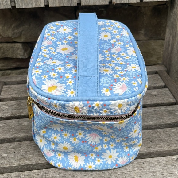 OCS Designs train case and cosmetic bag duo - Picture 7 of 16